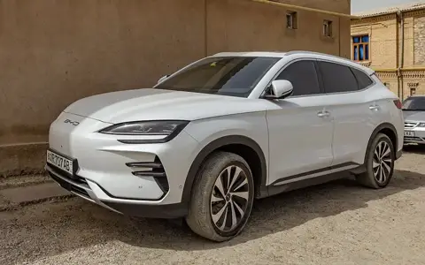 BYD Sealion 6