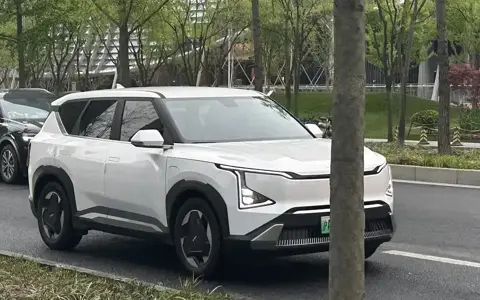 Kia EV5